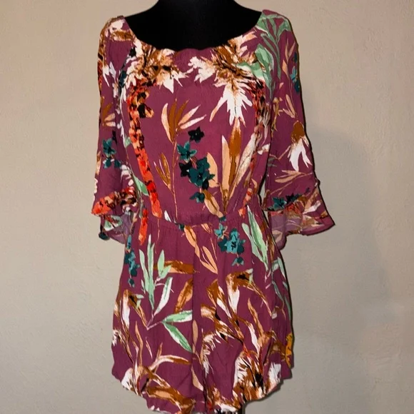 Express floral print romper - off shoulder romper size M - Picture 2 of 4